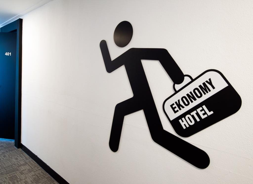 Ekonomy Hotel Σόκο Εξωτερικό φωτογραφία