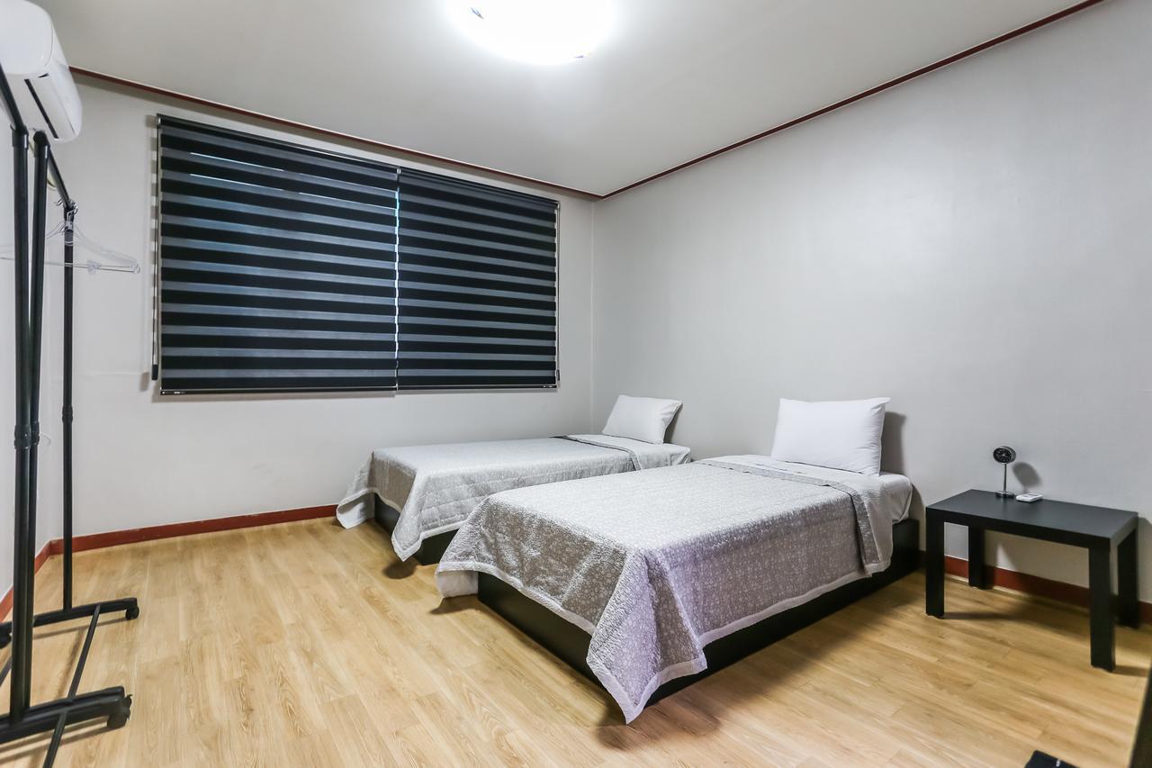 Ekonomy Hotel Σόκο Εξωτερικό φωτογραφία